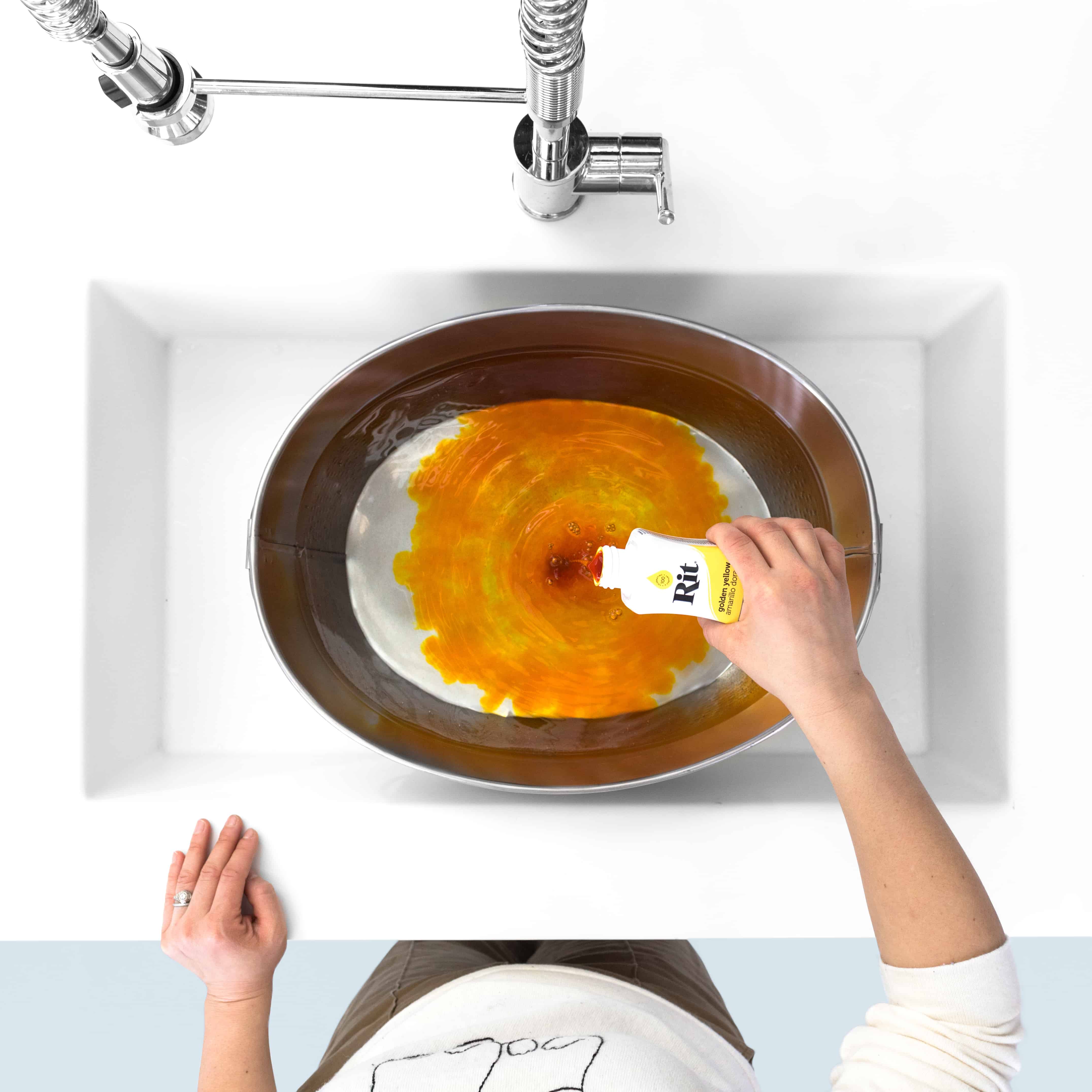 How to Dye Using the Sink or Bucket Method